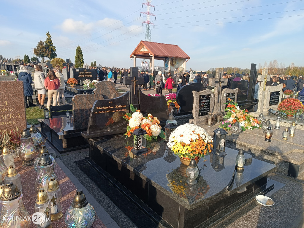 Wszystkich Świętych w Kolnie, Lachowie i Grabowie