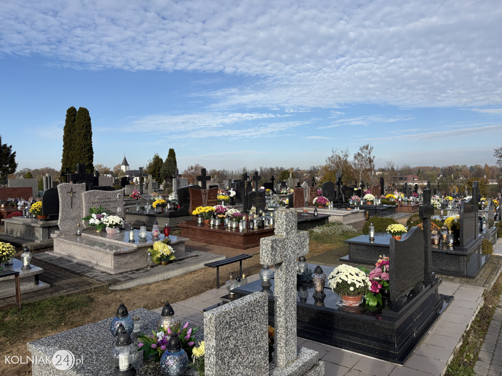 Wszystkich Świętych w Kolnie, Lachowie i Grabowie