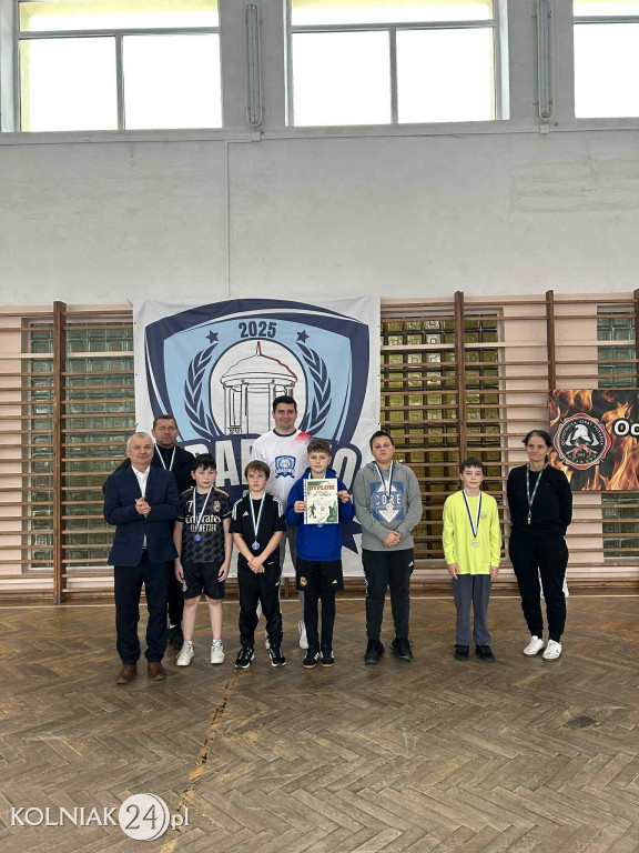 Turniej Piłki Halowej w Grabowie