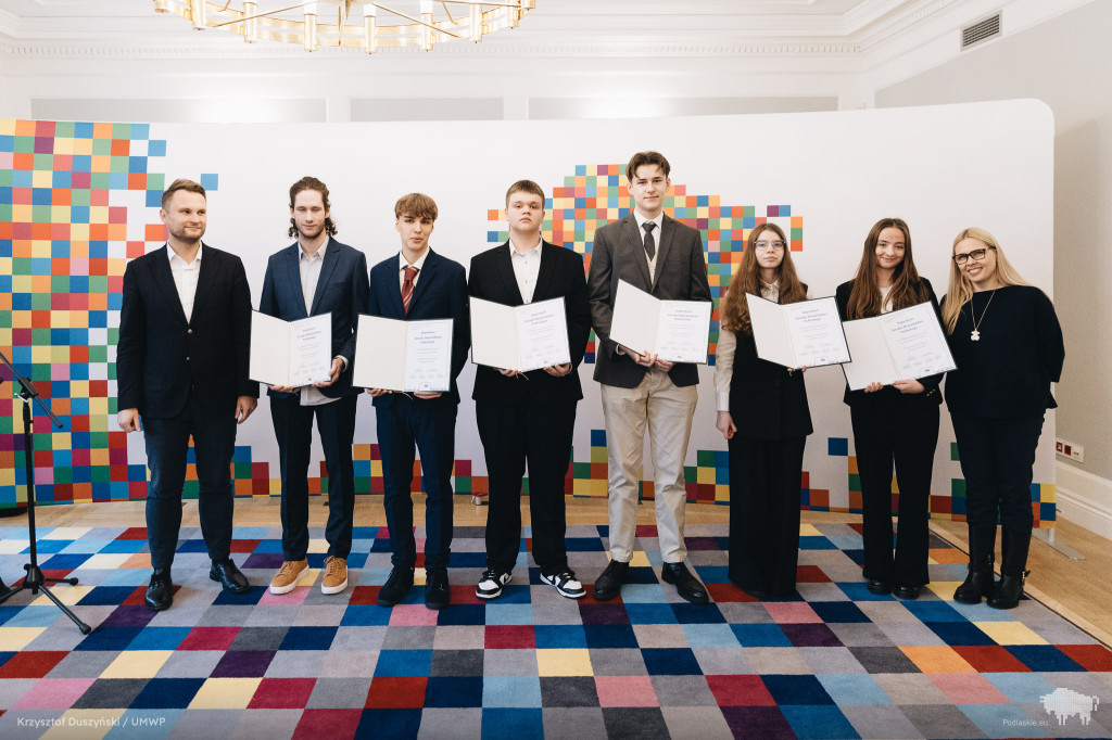 Zarząd województwa nagrodził najlepszych podlaskich uczniów