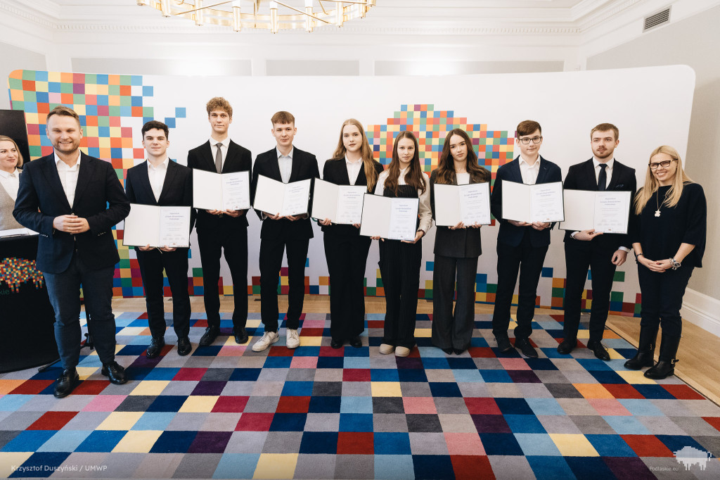 Zarząd województwa nagrodził najlepszych podlaskich uczniów