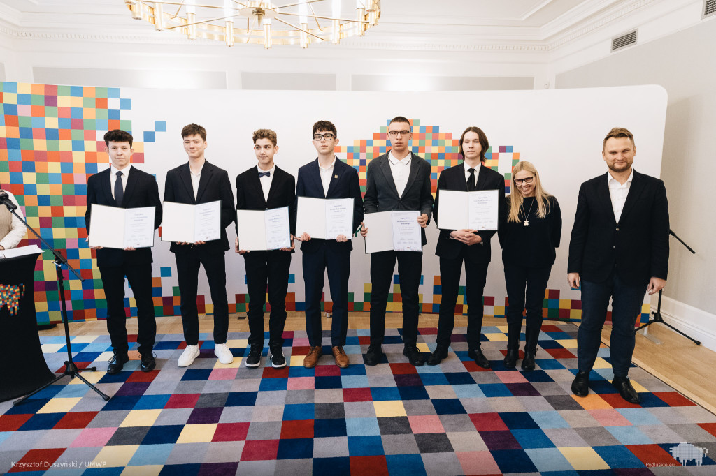 Zarząd województwa nagrodził najlepszych podlaskich uczniów