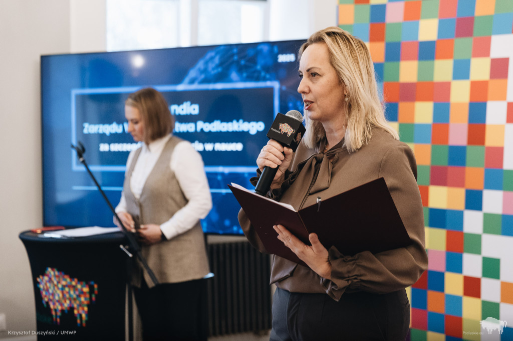 Zarząd województwa nagrodził najlepszych podlaskich uczniów