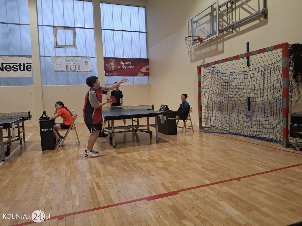 Mikołajkowy  Turniej Tenisa Stołowego