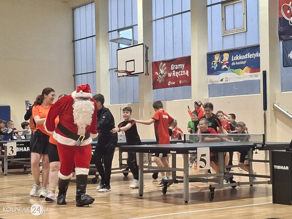 Mikołajkowy  Turniej Tenisa Stołowego