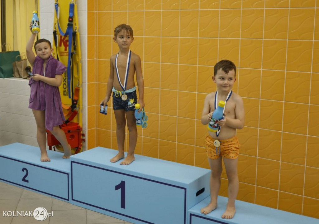 III MIKOŁAJKOWE ZAWODY PŁYWACKIE