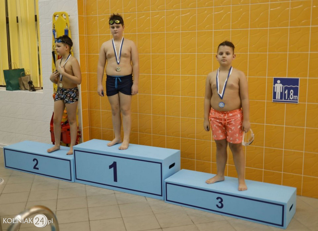 III MIKOŁAJKOWE ZAWODY PŁYWACKIE