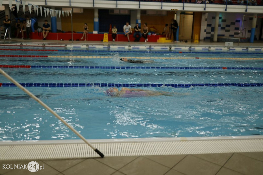 III MIKOŁAJKOWE ZAWODY PŁYWACKIE