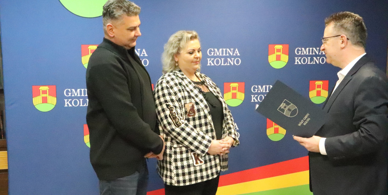 Gratulacje dla młodych tancerzy