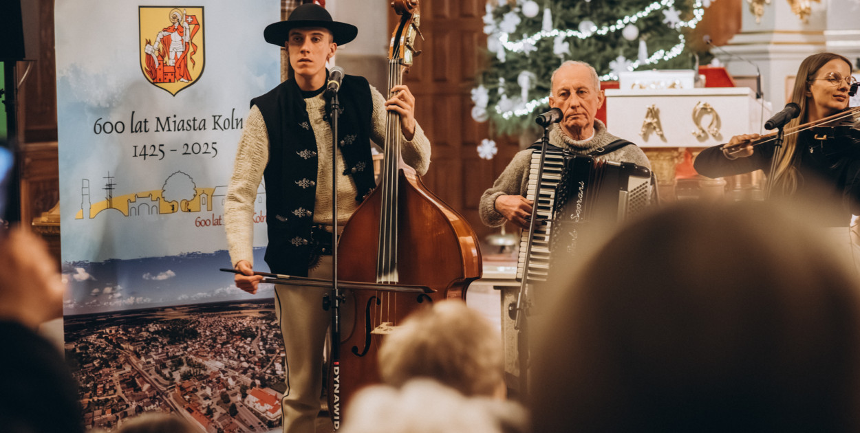 Kolędowanie z Kapelą na Obyrtkę