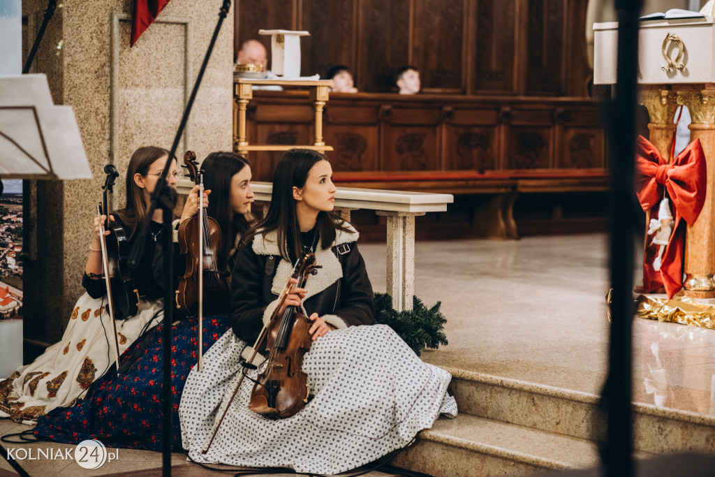 Kolędowanie z Kapelą na Obyrtkę