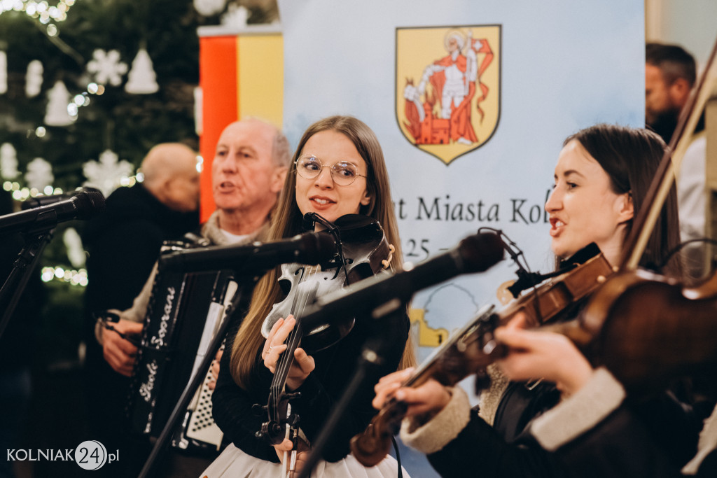Kolędowanie z Kapelą na Obyrtkę