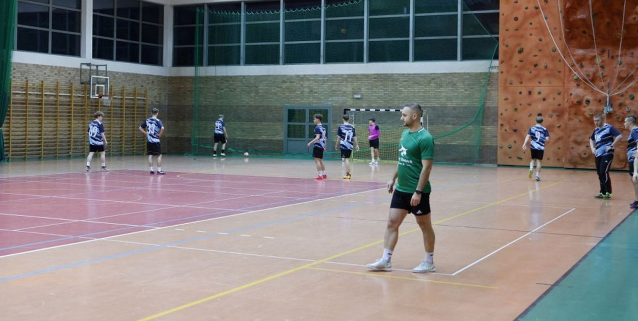 Halowa Liga Piłki Nożnej