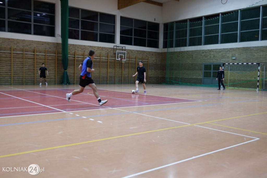 Halowa Liga Piłki Nożnej