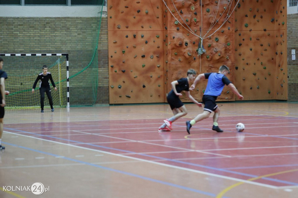 Halowa Liga Piłki Nożnej