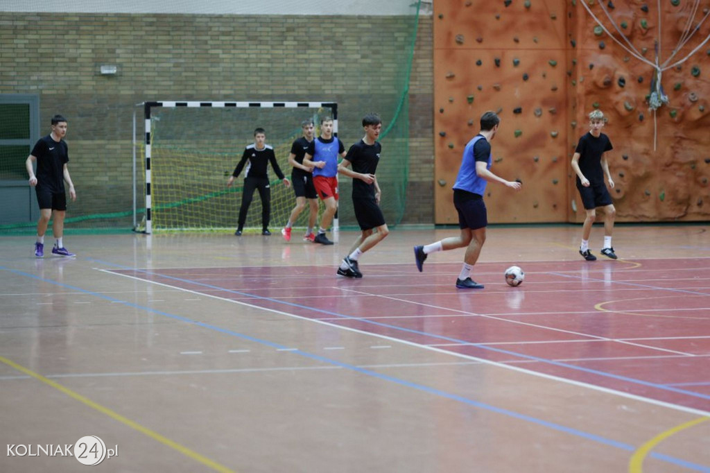 Halowa Liga Piłki Nożnej