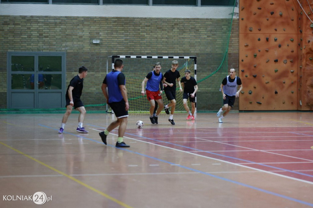 Halowa Liga Piłki Nożnej