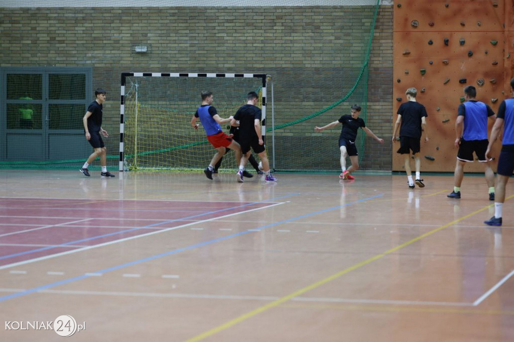 Halowa Liga Piłki Nożnej