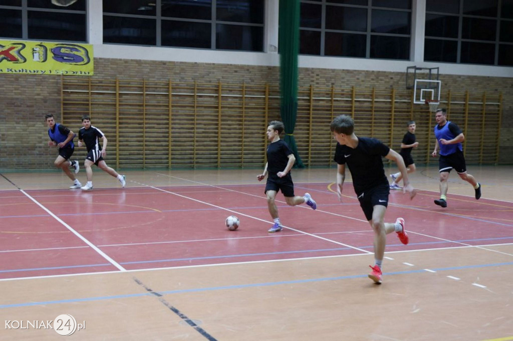 Halowa Liga Piłki Nożnej