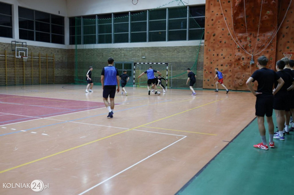 Halowa Liga Piłki Nożnej