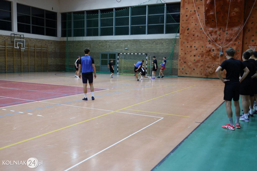 Halowa Liga Piłki Nożnej