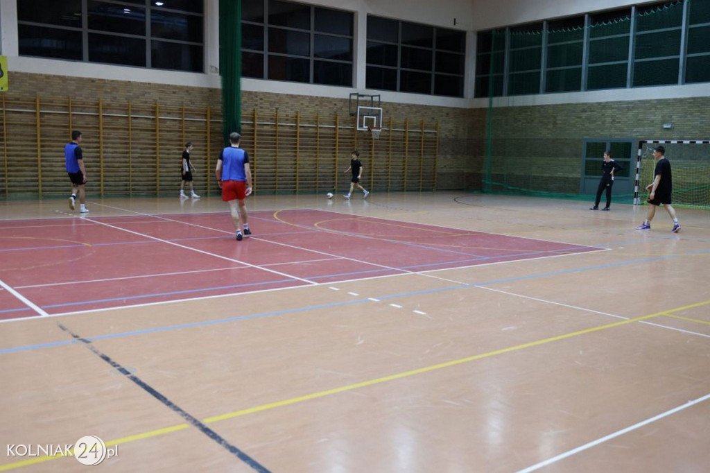 Halowa Liga Piłki Nożnej