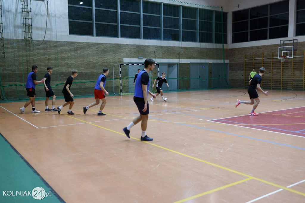 Halowa Liga Piłki Nożnej