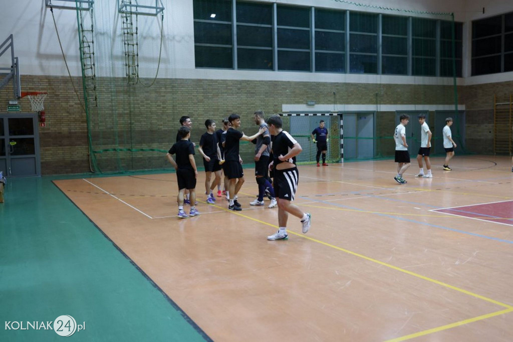 Halowa Liga Piłki Nożnej