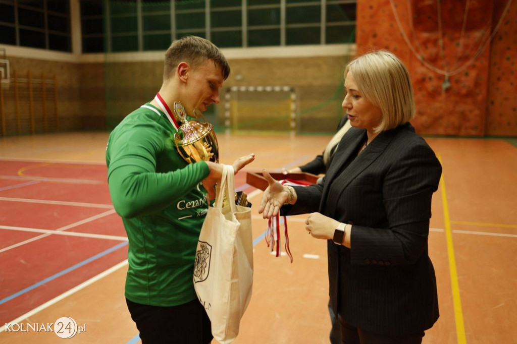 Halowa Liga Piłki Nożnej