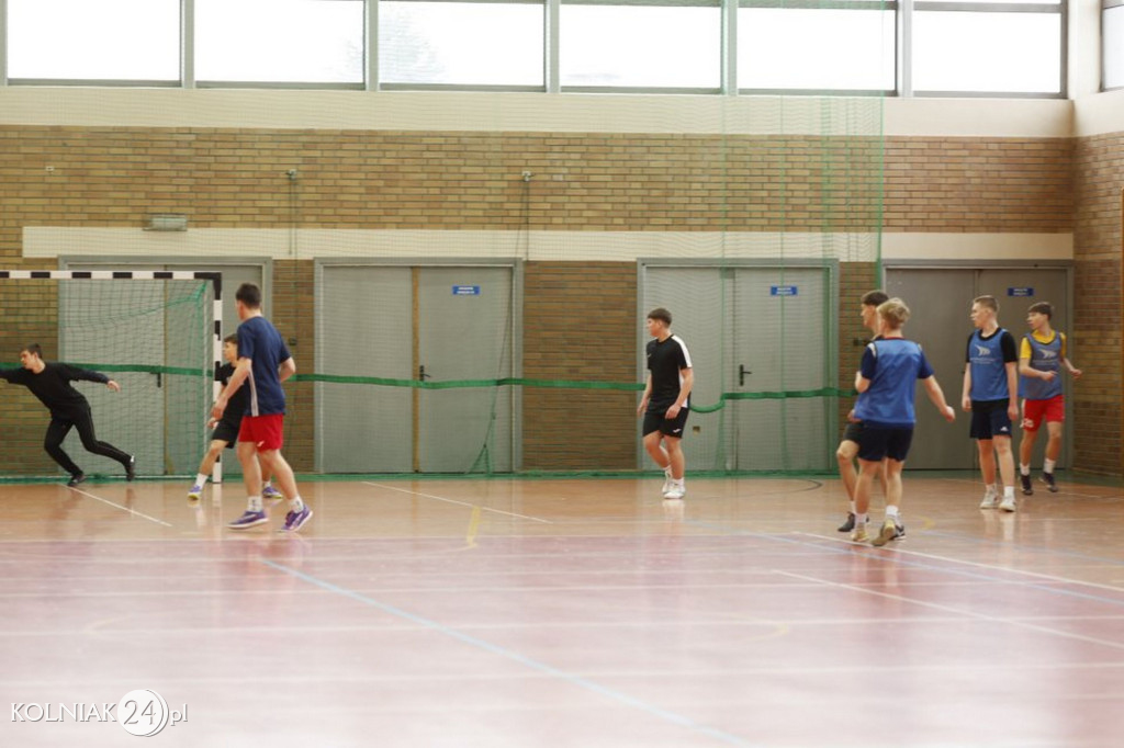 Zimowy Turniej Halowej Piłki Nożnej