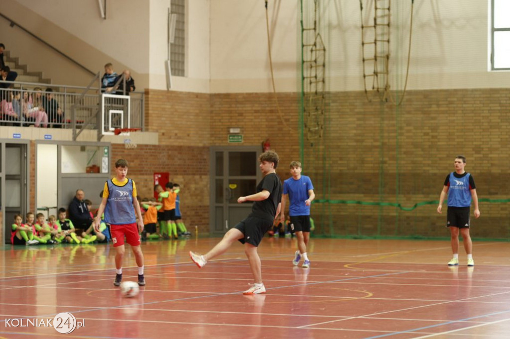 Zimowy Turniej Halowej Piłki Nożnej