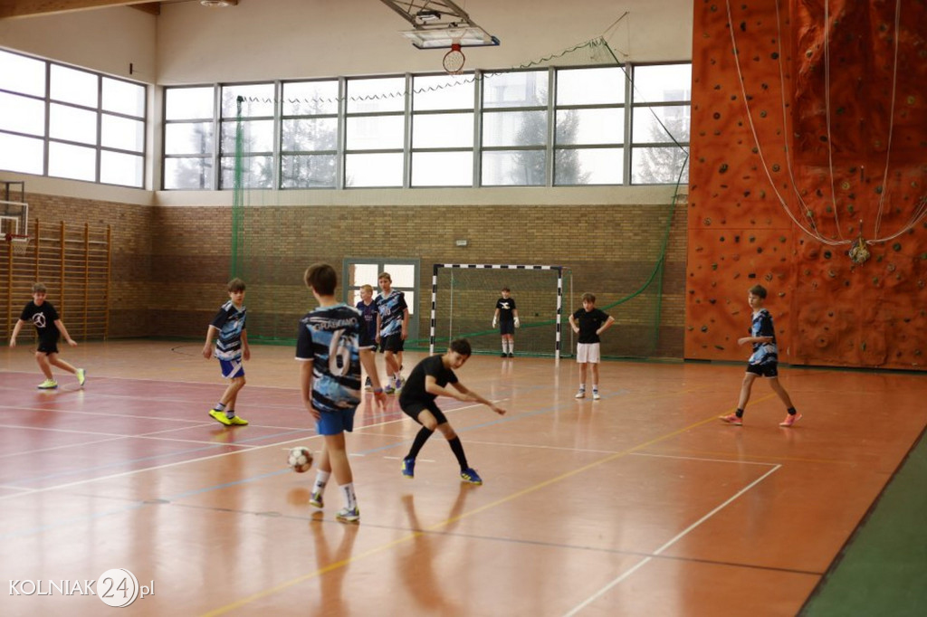 Zimowy Turniej Halowej Piłki Nożnej