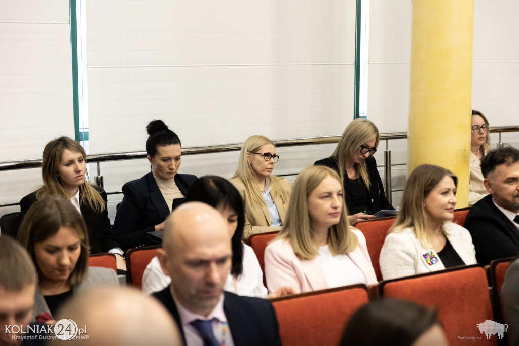 Sesja sejmiku województwa