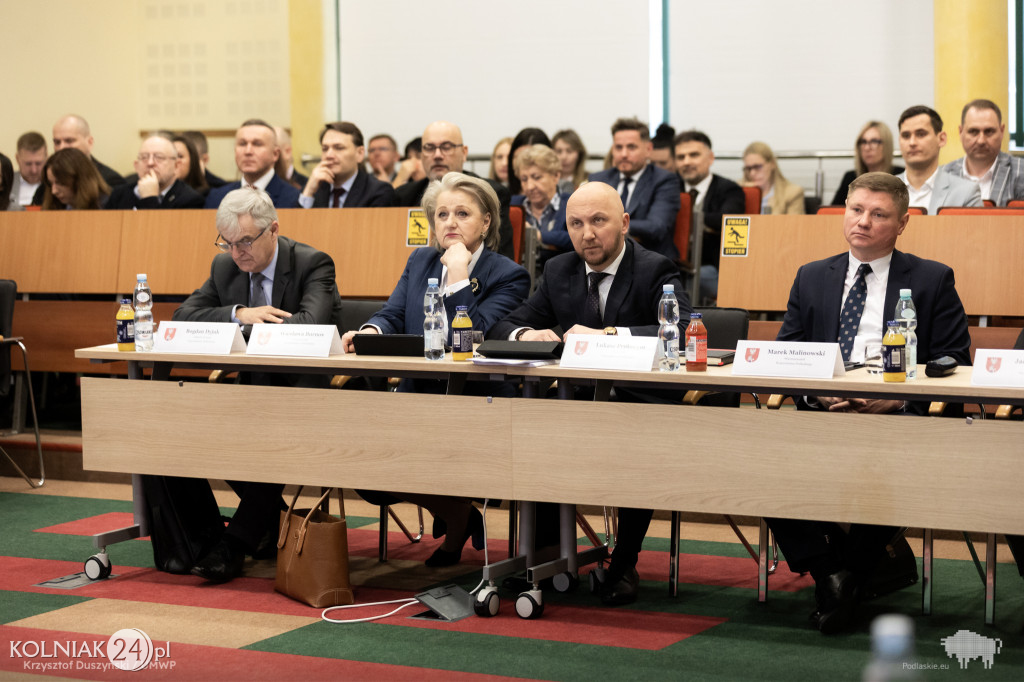 Sesja sejmiku województwa