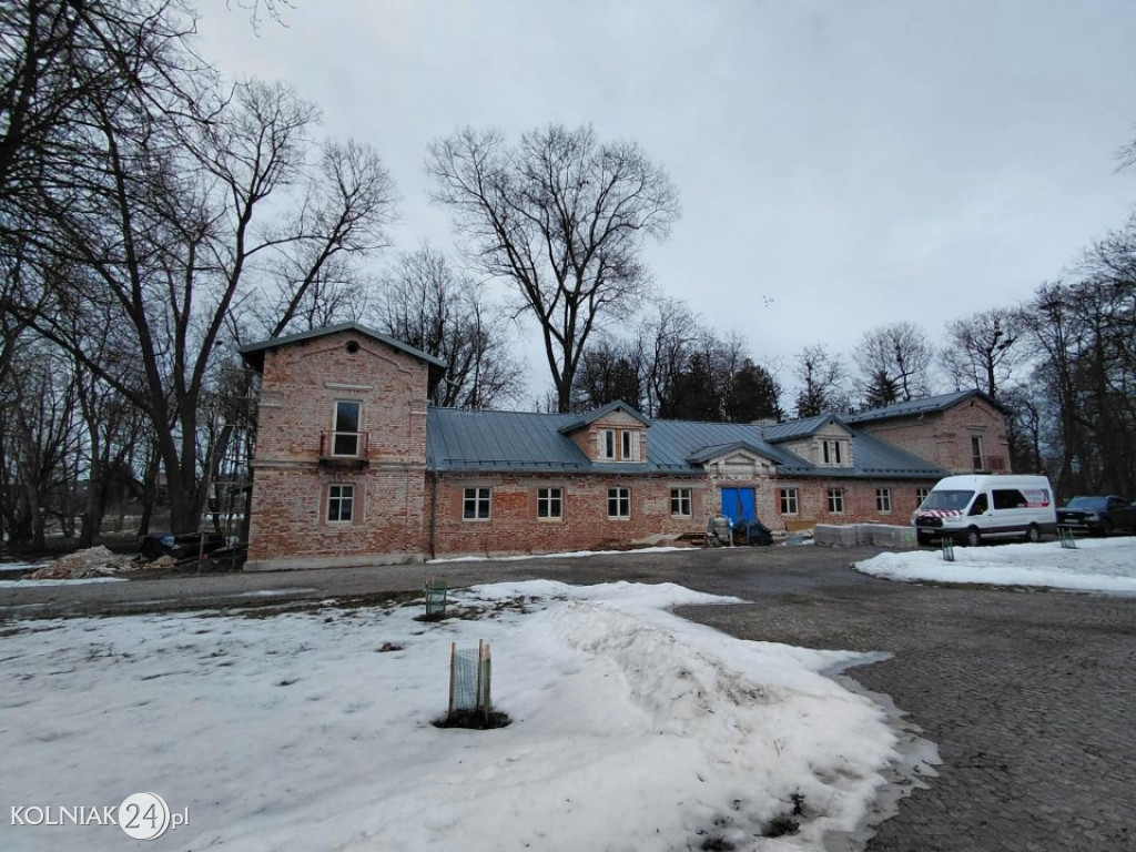 Remont zabytkowego Dworku w Grabowie