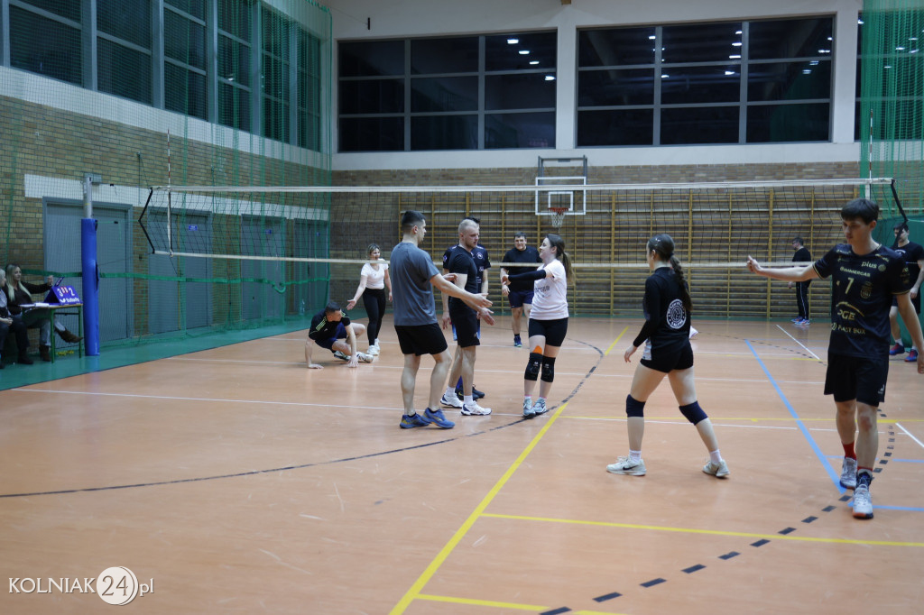 Zakończenie Turnieju Piłki Siatkowej Drużyn Mieszanych