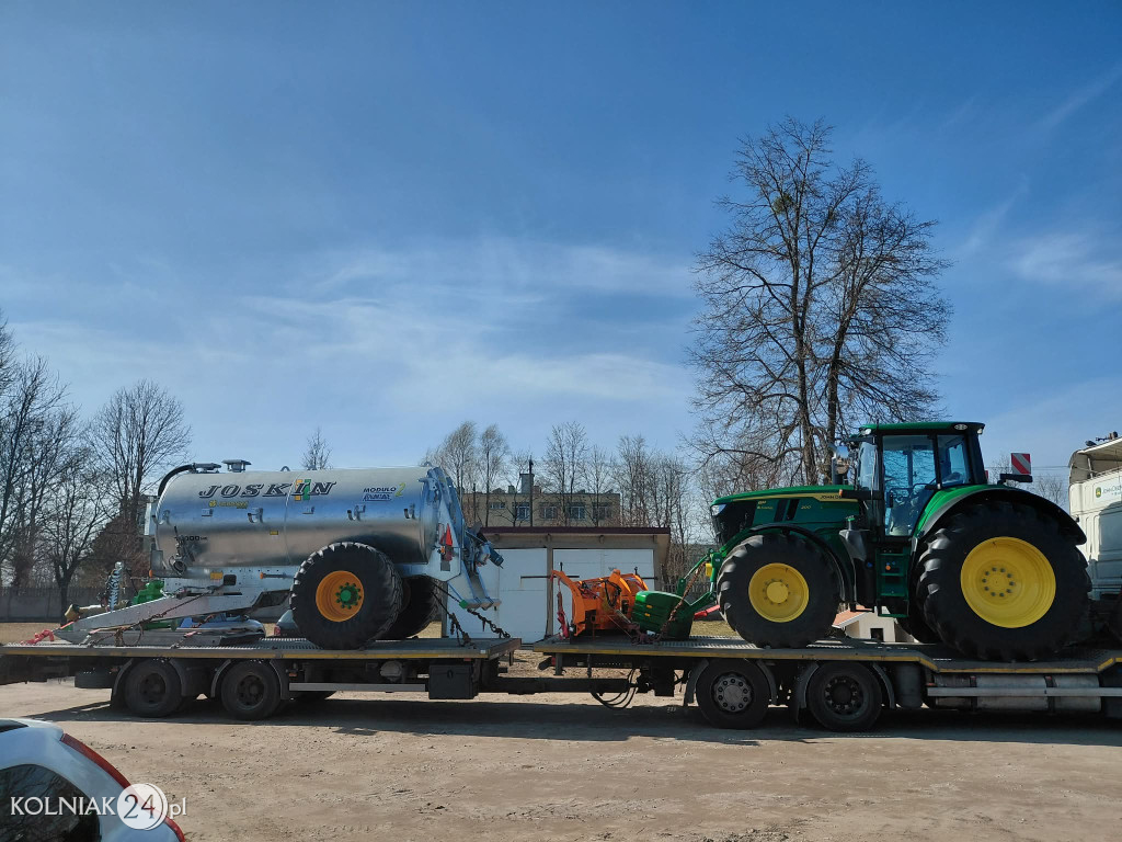 Zakup i dostawa ciągnika