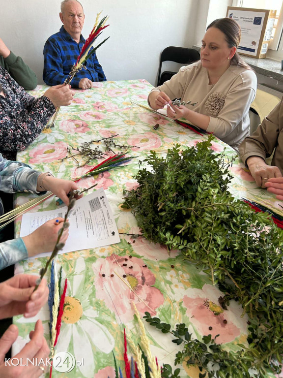 Tworzenie tradycyjnych palm wielkanocnych