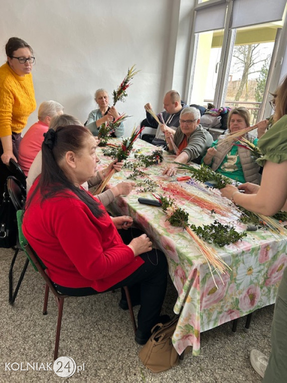 Tworzenie tradycyjnych palm wielkanocnych