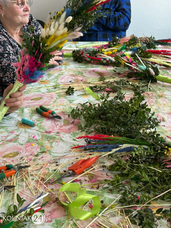 Tworzenie tradycyjnych palm wielkanocnych