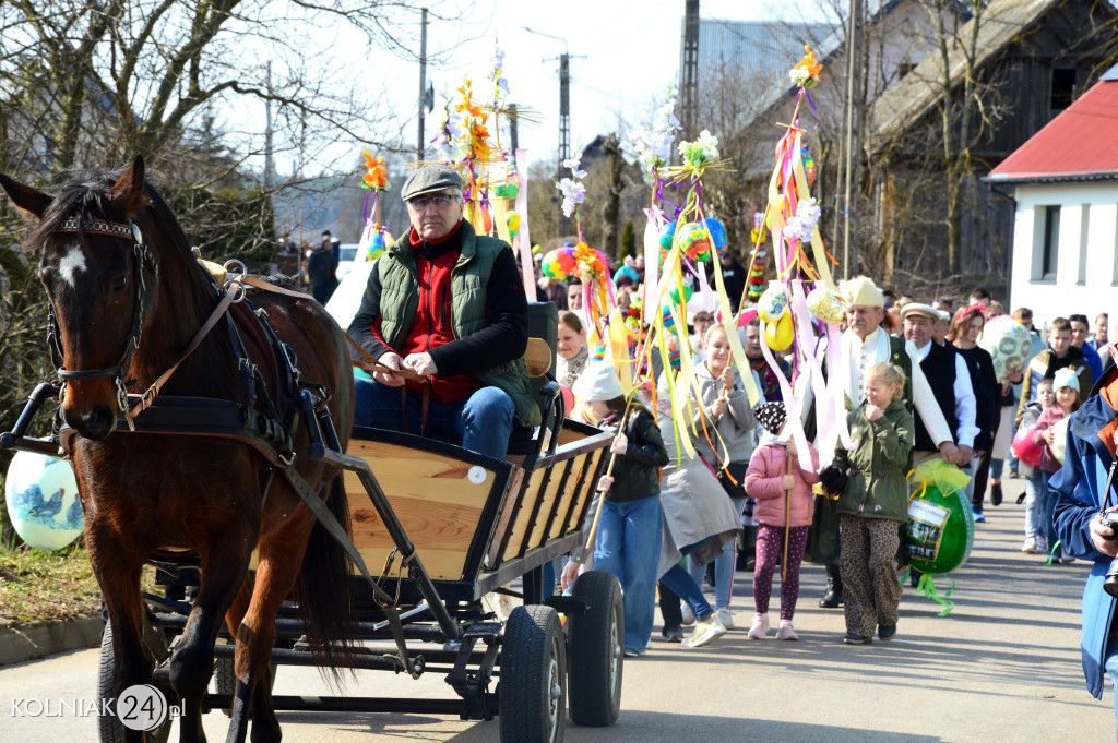 Pisankowy korowód w Grabowie