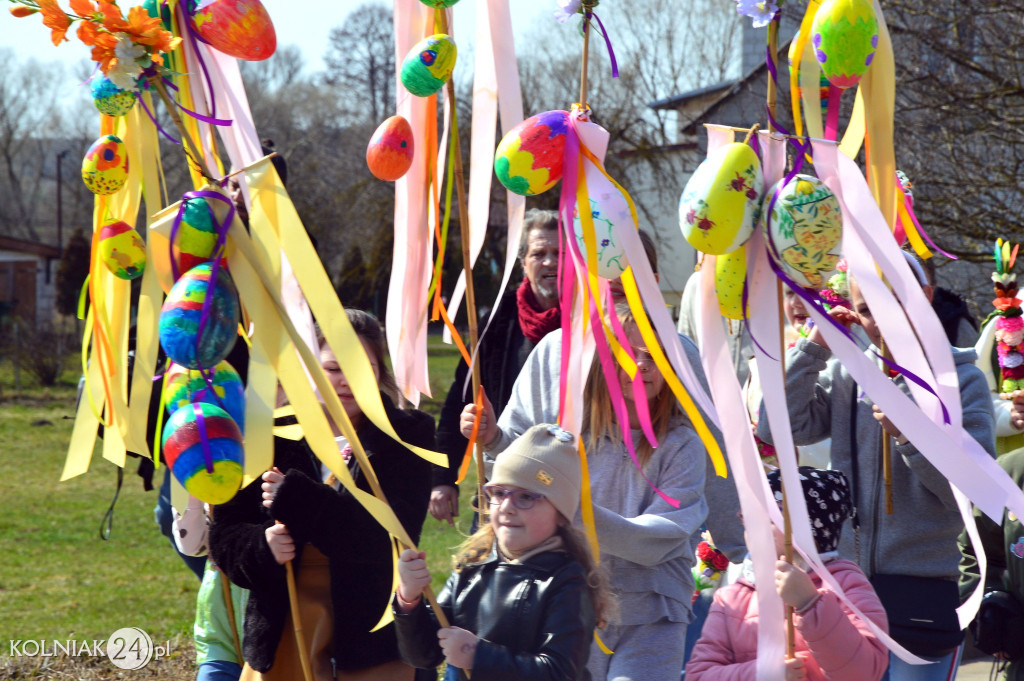 Pisankowy korowód w Grabowie