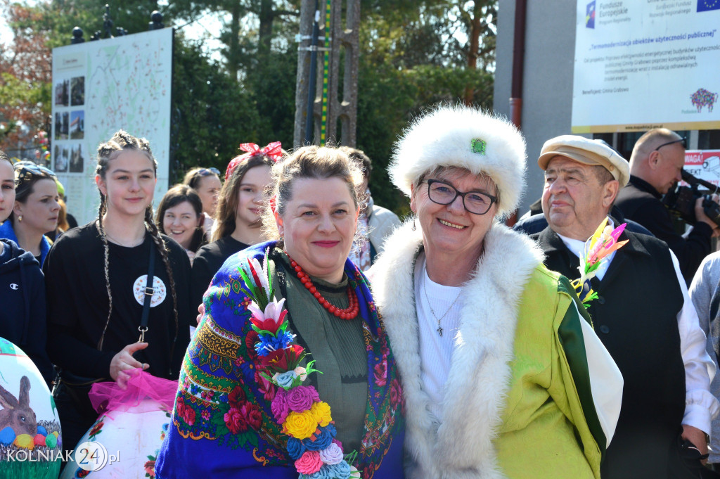 Pisankowy korowód w Grabowie