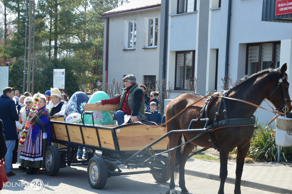 Pisankowy korowód w Grabowie
