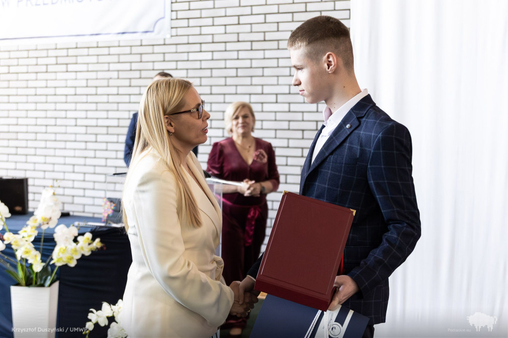 Młodzi mistrzowie nauki – podsumowanie konkursów przedmiotowych w Podlaskiem