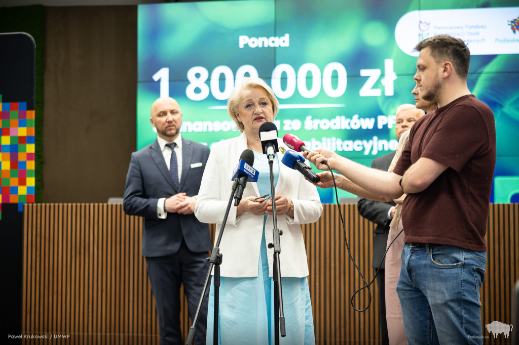 Samorządy bez barier. Ponad 1,8 mln zł z PFRON na dostępne szkoły, przedszkola i placówki opiekuńcze