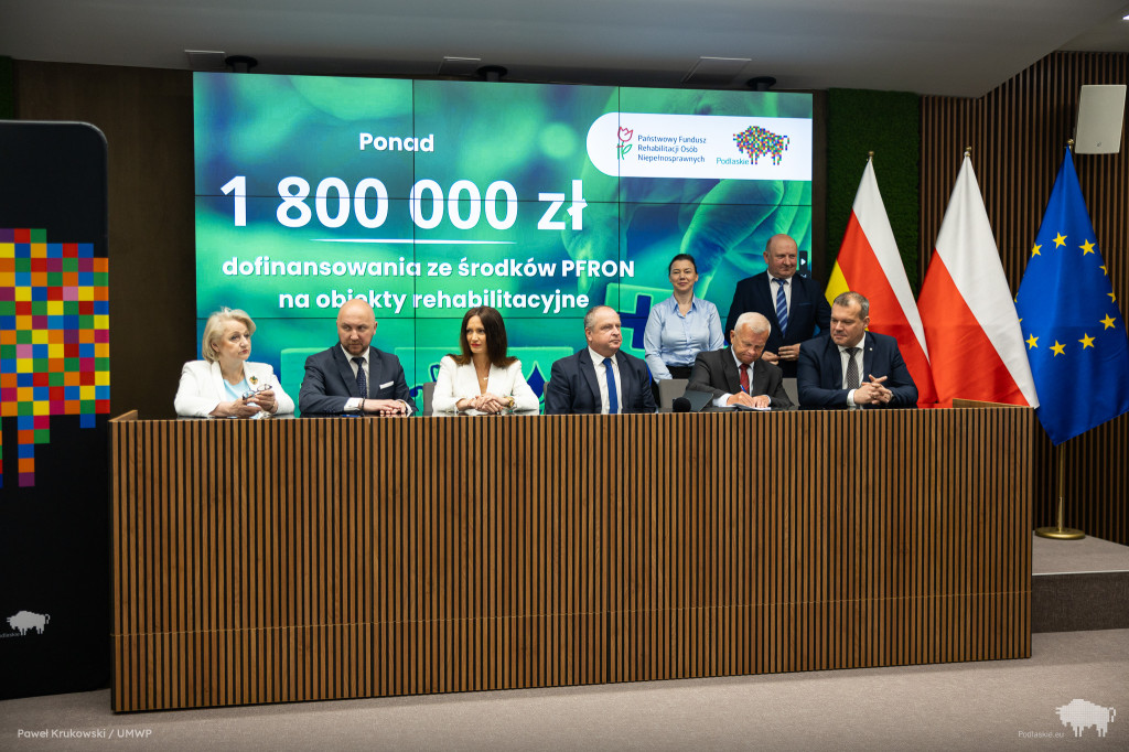 Samorządy bez barier. Ponad 1,8 mln zł z PFRON na dostępne szkoły, przedszkola i placówki opiekuńcze