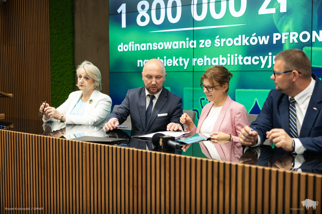 Samorządy bez barier. Ponad 1,8 mln zł z PFRON na dostępne szkoły, przedszkola i placówki opiekuńcze