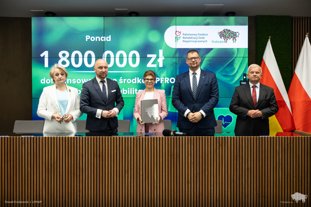 Samorządy bez barier. Ponad 1,8 mln zł z PFRON na dostępne szkoły, przedszkola i placówki opiekuńcze