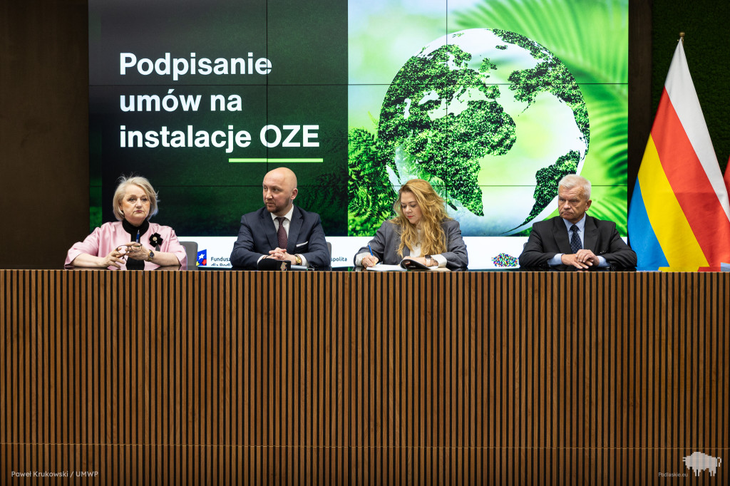Podlaskie inwestuje w zieloną energię. Ponad 5,3 mln zł z funduszy europejskich wsparcia na OZE